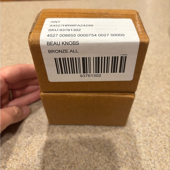 NEW Anthropologie Gold Beau Bow Dresser Cabinet Knobs Set of 2 - Picture 3 of 5